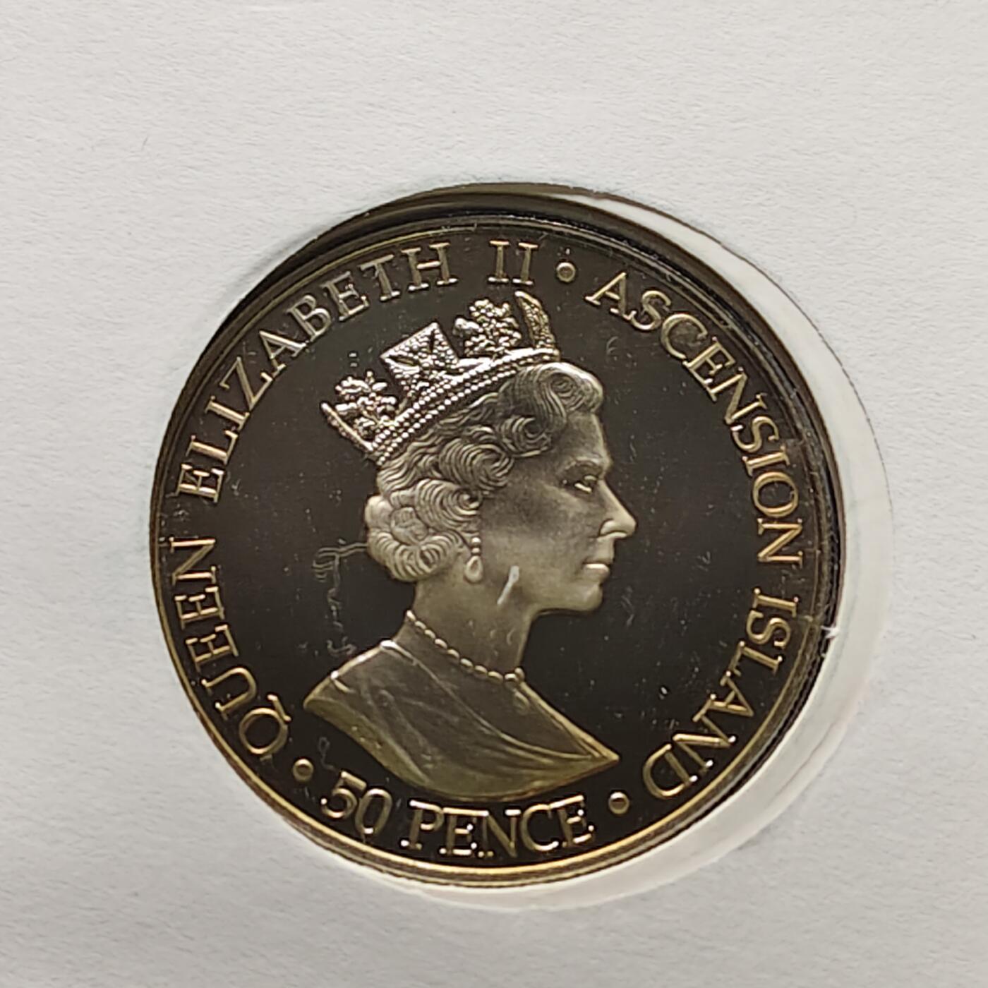 【全场包邮】纯粹捡漏拍482场（免费代拍第19场）-币封+套装+富兰克林（注意佣金） 【邮币封】阿松森群岛2003年50便士女王加冕五十周年克朗型纪念币邮币封