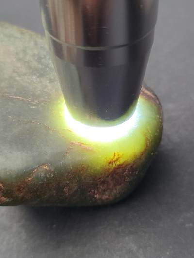 猩哥外币小铺➨【第204场】 - 和田玉原石165克