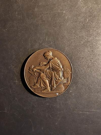 老王徽章第167期 - 法国印染纺织协会大铜章    直径50mm.    重量63.4g