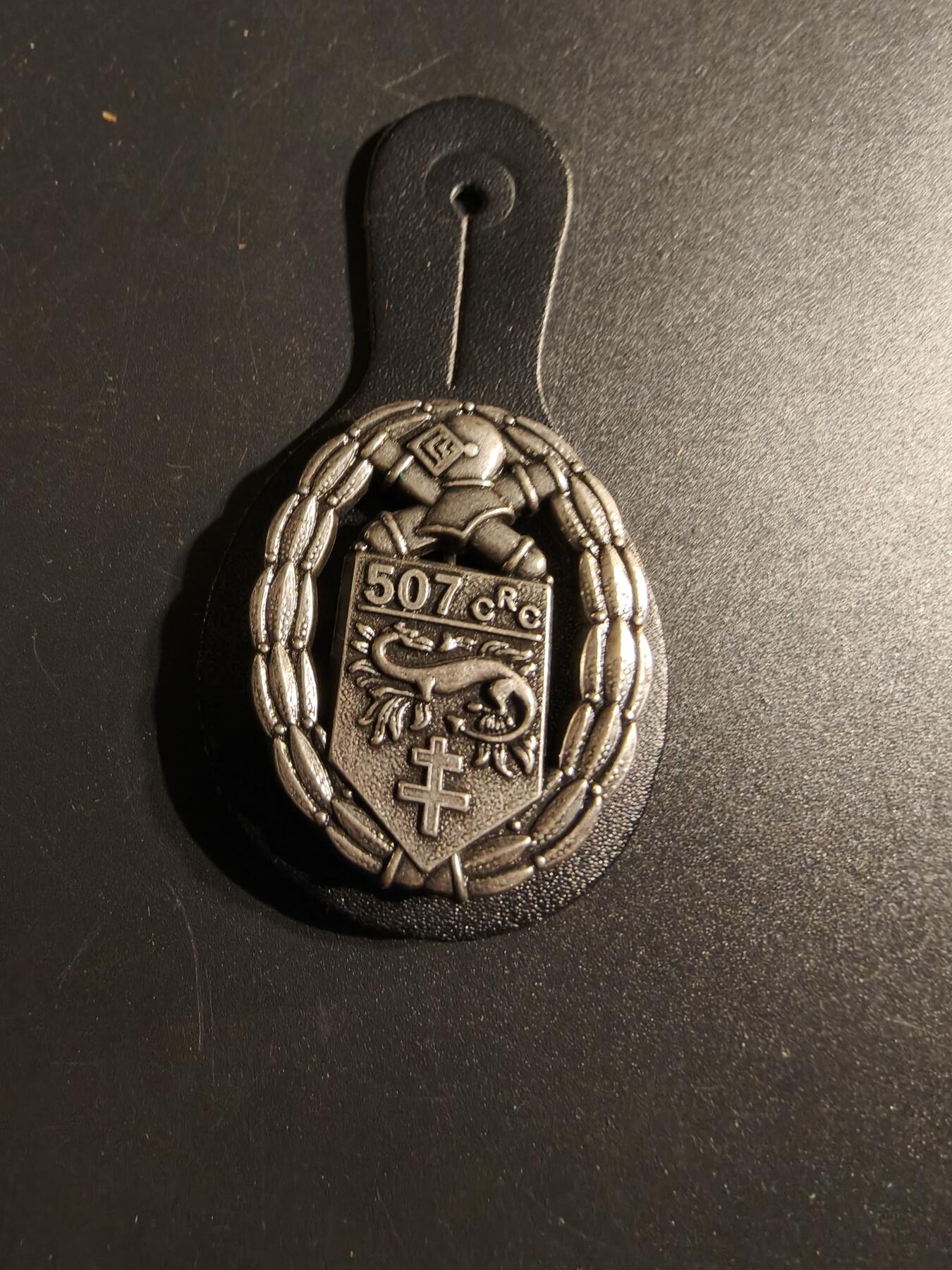 老王徽章第167期 法国陆军第507坦克团证章     1937年戴高乐升任上校军衔，并担任该团团长