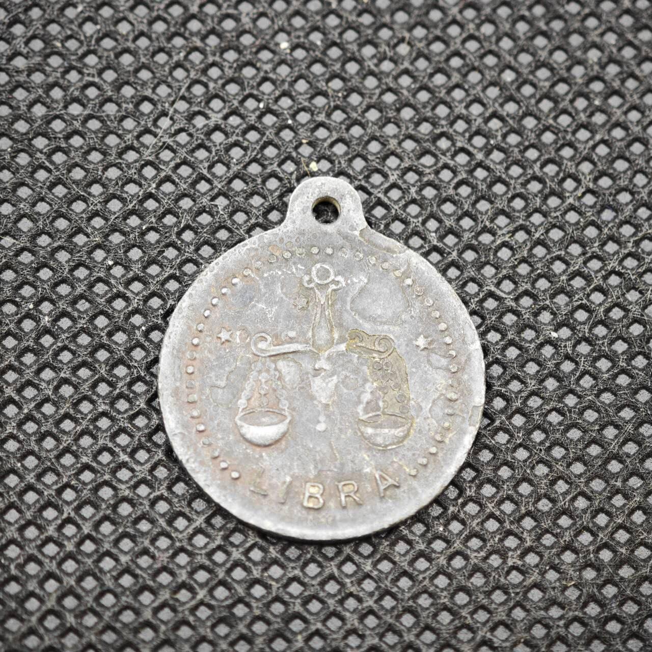 【淘币小摊】限时拍第八百一十六拍  纪念章场  满百包邮可预留两周  周一统一发货  星座纪念章直径21mm