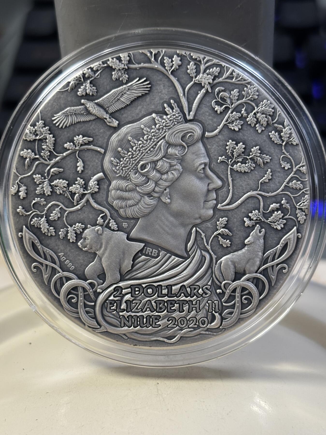 第184期拍卖 纽埃2020年斯拉夫之神系列3天地神斯特里博格2盎司高浮雕银币原盒证书，999银银价862