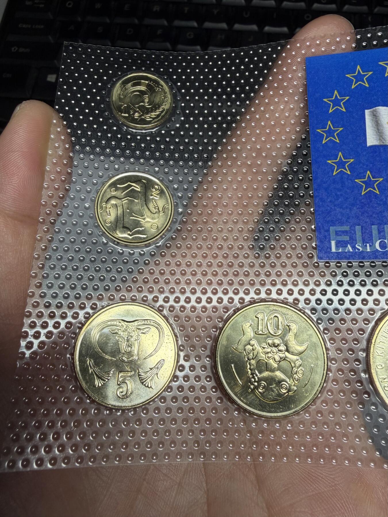 2025年集古藏今外币拍卖第十期-第10场—（总第290拍-纸币专场），本期拍完结算一次，发货时间2-3天，休息几天后继续新的一期拍卖。 1998年-2002年塞浦路斯纪念币一套