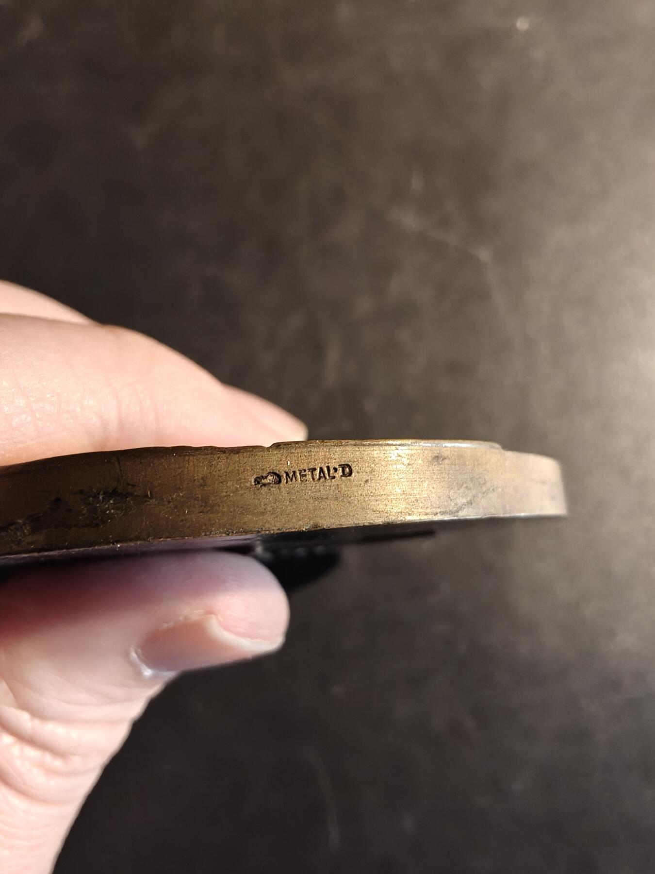 老王徽章第167期 法国天主教会圣若泽大铜章     直径58mm.    重量106.5g