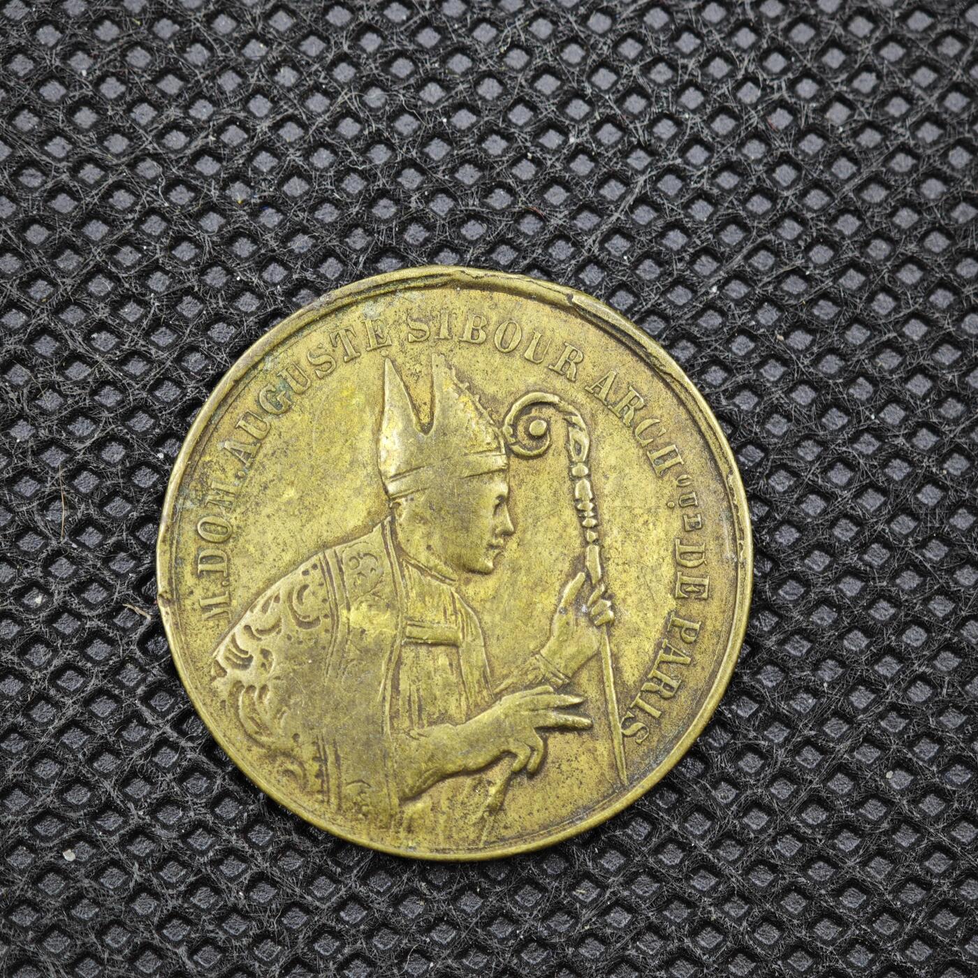 【淘币小摊】限时拍第八百一十六拍  纪念章场  满百包邮可预留两周  周一统一发货   1857年法国圣热纳维耶芙社团主保瞻礼纪念章直径23mm