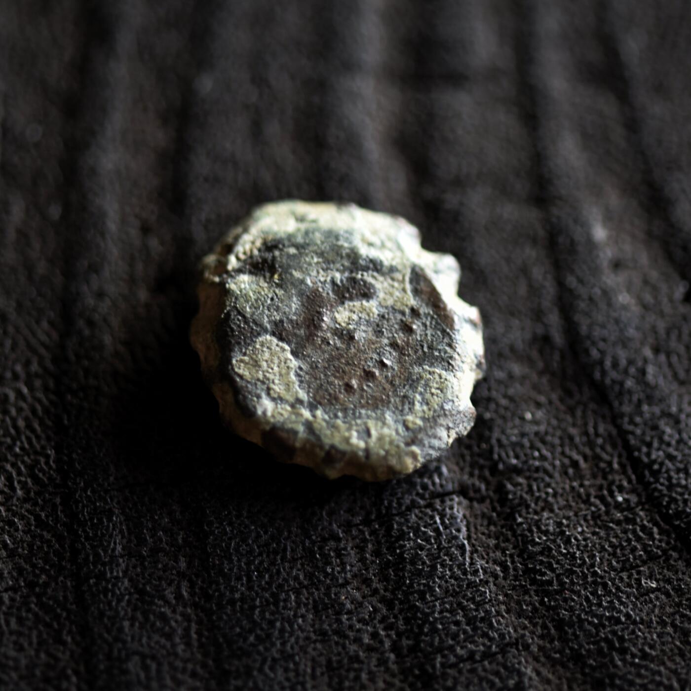 【良泉】【2025年最后一场】12月18日晚19.30点开拍！188组【直播场】西方古代钱币、丝路杂项、印章！ 公元前3-2世纪【古希腊】塞琉古帝国，阿波罗坐像，齿状边小铜币，2.93克