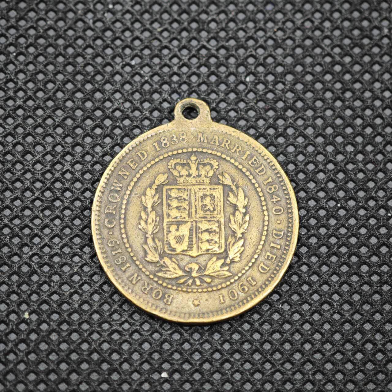 【淘币小摊】限时拍第八百一十六拍  纪念章场  满百包邮可预留两周  周一统一发货 