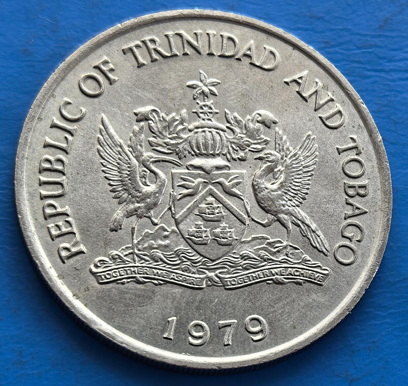 外国优质老铜币银币，周六九点倒数截拍，满百包邮，可寄存半年，喜欢朋友微信扫描二维码可直接参拍 特立尼达和多巴哥1978年FAO纪念币