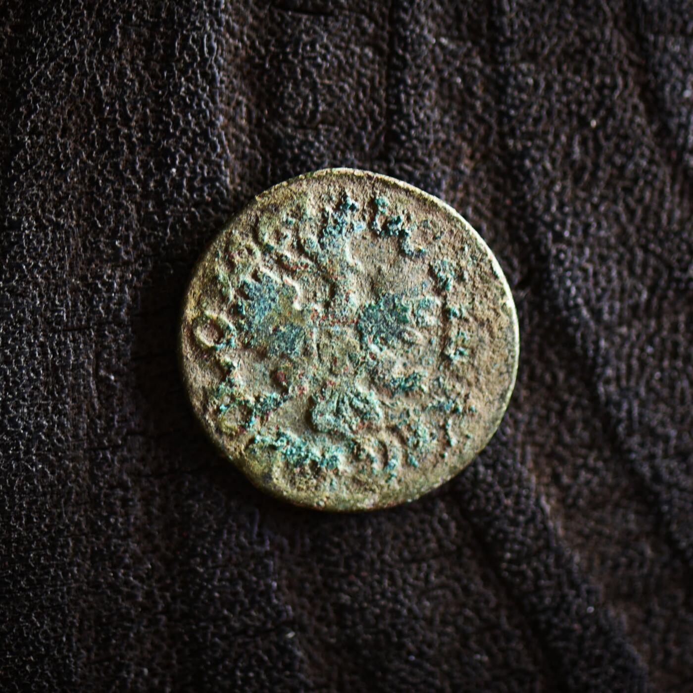 【良泉】【2025年最后一场】12月18日晚19.30点开拍！188组【直播场】西方古代钱币、丝路杂项、印章！ 公元1666年【波兰立陶宛联邦】约翰二世·卡齐米尔·瓦萨“波兰鹰”铜希林，1.22克