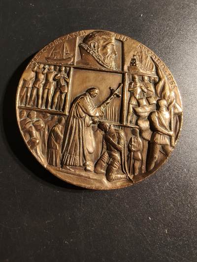 老王徽章第167期 - 美国佛罗里达州圣奥古斯丁市建立400周年大铜章     高浮雕     正面描绘了传教士和士兵到达的场景     直径64mm.    重量180g