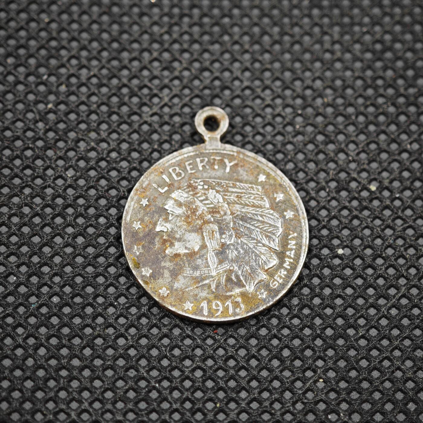 【淘币小摊】限时拍第八百一十六拍  纪念章场  满百包邮可预留两周  周一统一发货   美国印第安纪念章直径20mm