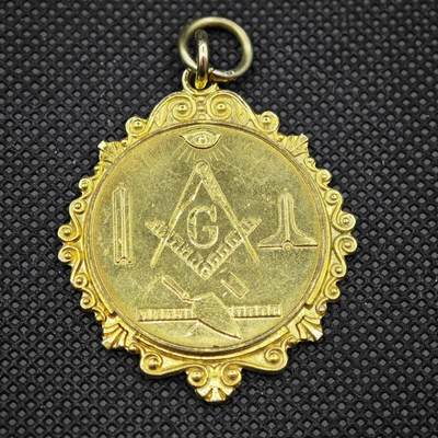 【淘币小摊】限时拍第八百一十六拍  纪念章场  满百包邮可预留两周  周一统一发货  -  共济会G标志纪念章直径40mm