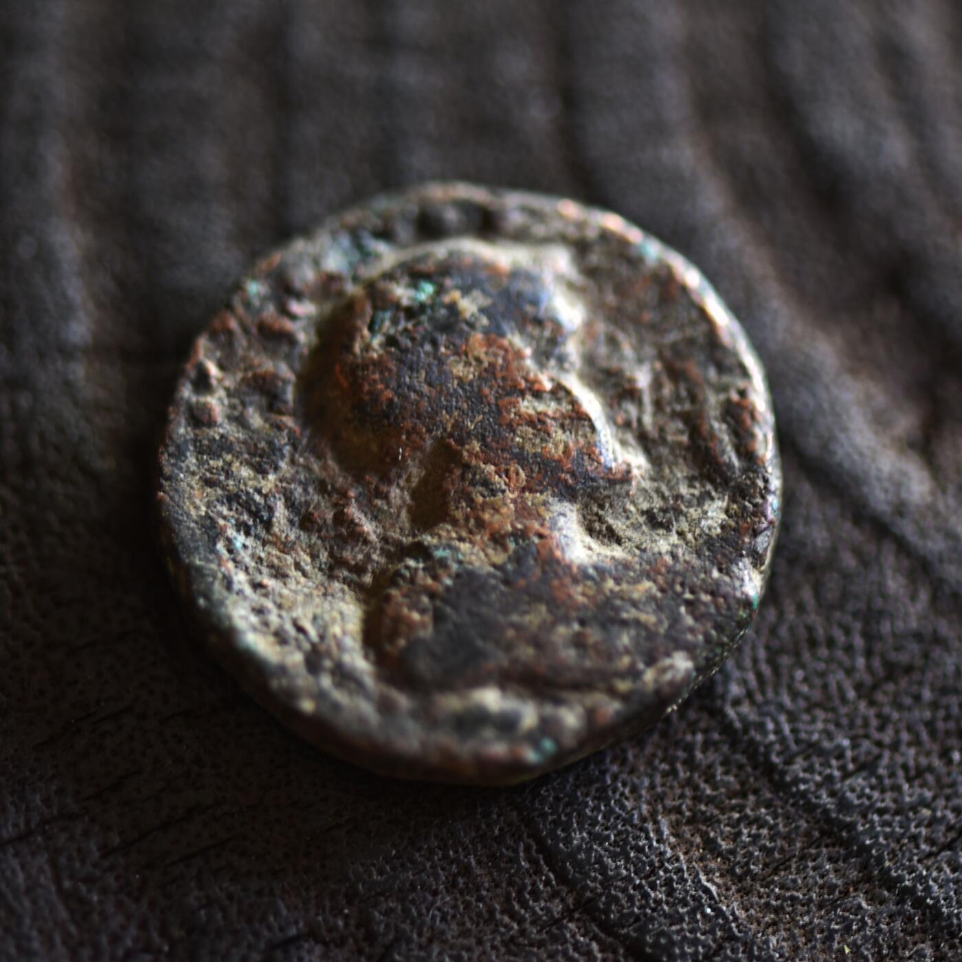 【良泉】【2025年最后一场】12月18日晚19.30点开拍！188组【直播场】西方古代钱币、丝路杂项、印章！ 公元55-100年【古印度】贵霜第二任国王，威玛·塔克图，铜币，8.36克