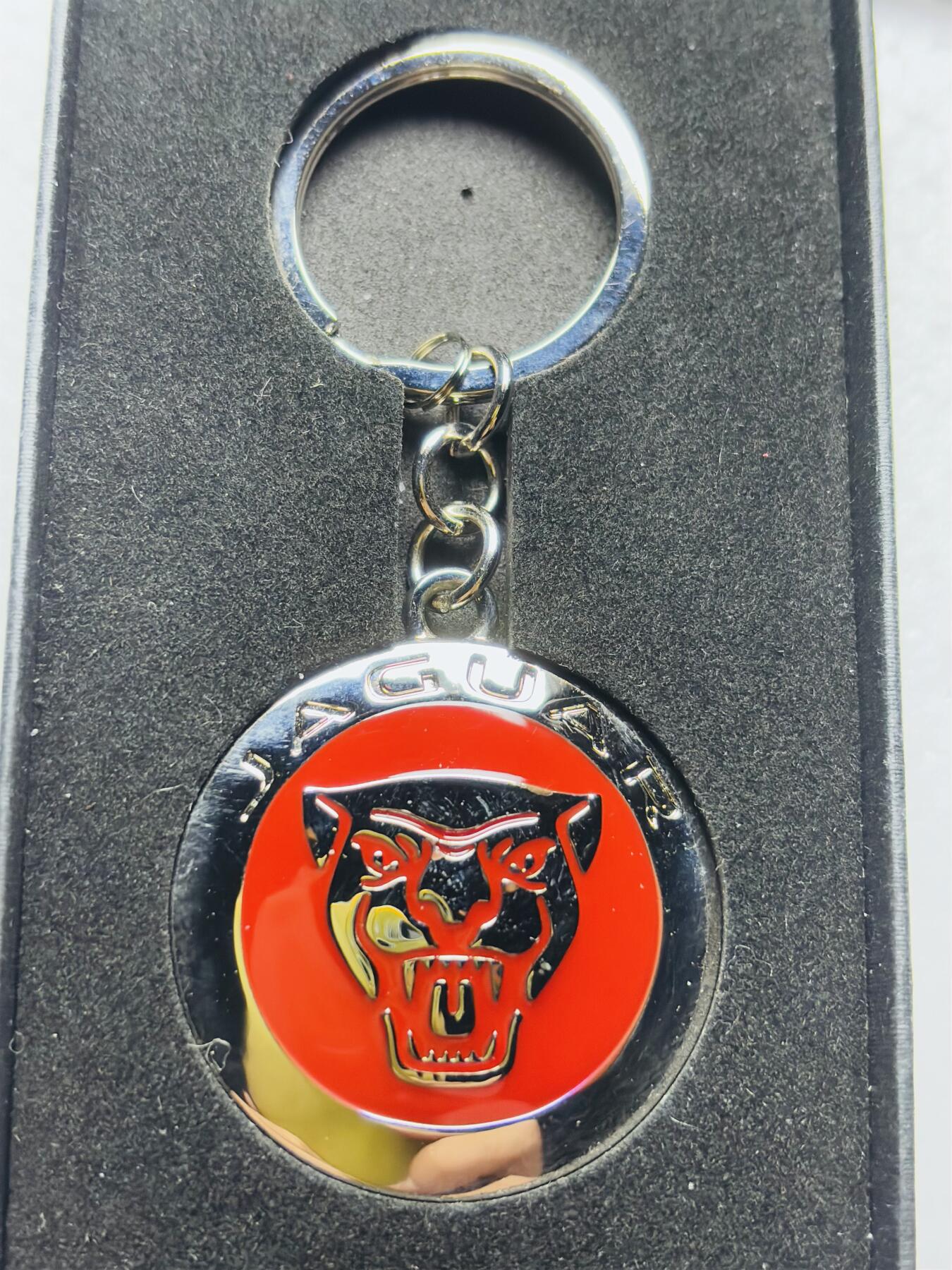 文馨钱币收藏第 284 场，【 长期接收代拍品】老藏家拍品南朝鲜李承晚时期货币，泰国大型纪念币，土耳其各时期及各国套币场 原盒捷豹钥匙扣