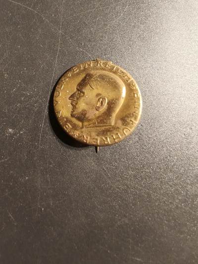 老王徽章第167期 - 德三小胡子（一个民族，一个帝国，一个元首）口号证章