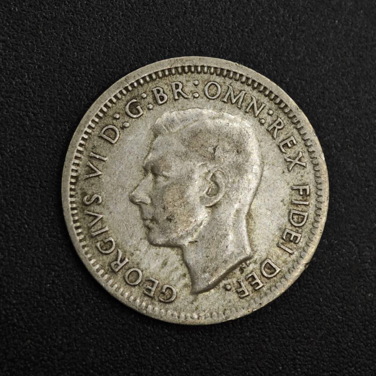 【淘币小摊】实时拍第八百一十四拍   散币场   满百包邮可预留二周 每周一统一发货   澳大利亚1952年乔治六世3便士银币