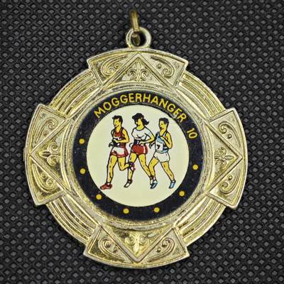 【淘币小摊】限时拍第八百一十六拍  纪念章场  满百包邮可预留两周  周一统一发货  - 长跑纪念章 直径44mm