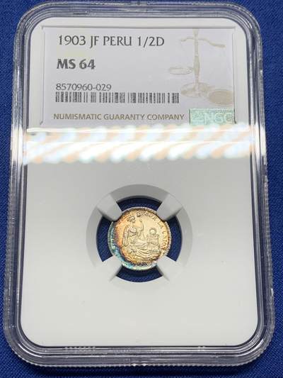 《竞宝斋》第444场 周日，周一，2场连拍 （全场包邮） - NGC MS64 秘鲁1903年1/2蒂娜尔银币，双面带有月牙蓝彩包浆，十分亮眼的一枚，早期年份少见