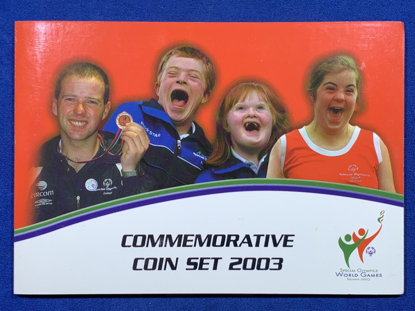《竞宝斋》第444场 周日，周一，2场连拍 （全场包邮） 爱尔兰2003年官方套币，特奥会9枚欧元套币，含5欧元特奥会纪念，克书价高。