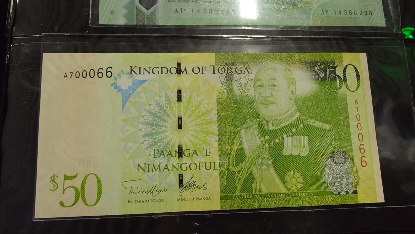 世界钱币～微拍第218期暨2025年第58期  老库存低价起拍 2014年汤加50元 全新绝品无4尾号66