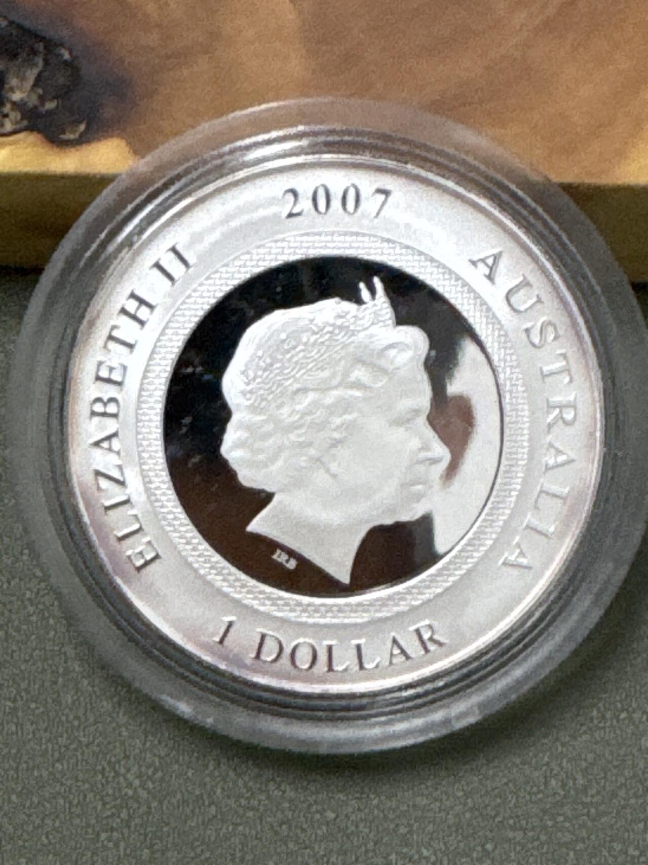 ❤️【币观天下】❤️ 第333期钱币拍卖- 2025.12.5周五晚上6点半场-长期征集拍品 澳大利亚2007年幻影彩色小猪1盎司银币