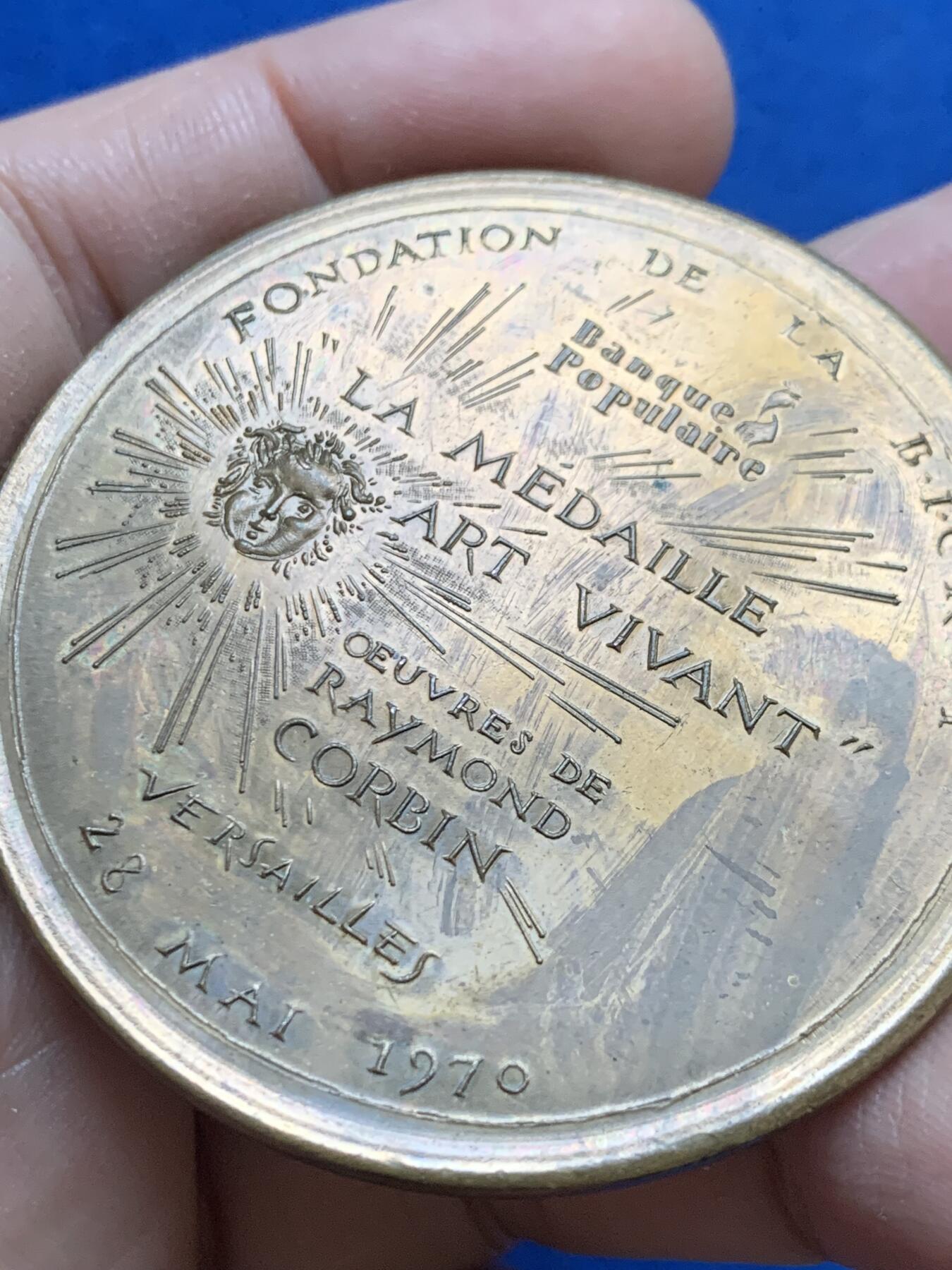 《竞宝斋》第444场 周日，周一，2场连拍 （全场包邮） 法国第五共和国1970年基金会铜章，直径54MM，68.1g，丰饶角铜标