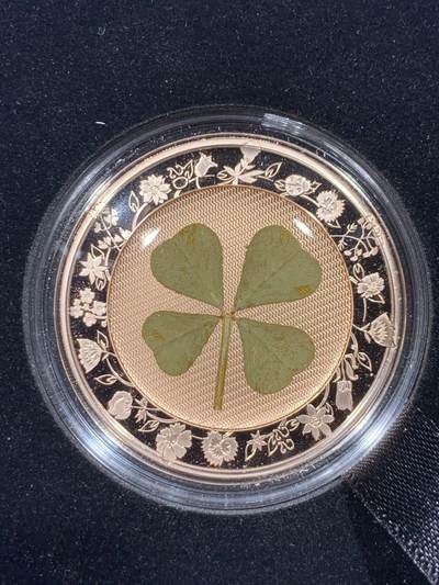 《竞宝斋》第444场 周日，周一，2场连拍 （全场包邮） - 帕劳2022年幸运四叶草镶嵌银币 银镀玫瑰金，925银，重量1盎司，限量发行2022枚