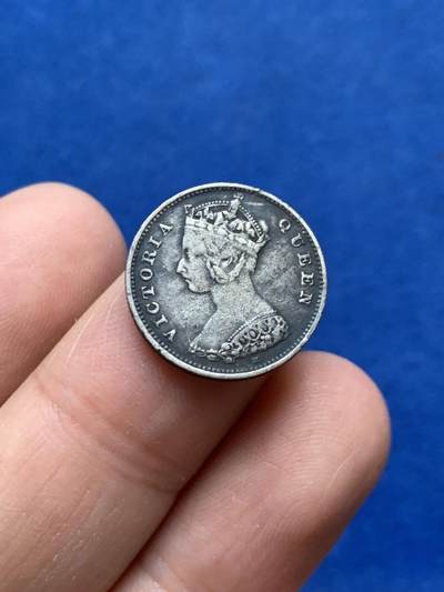 《竞宝斋》第444场 周日，周一，2场连拍 （全场包邮） - 香港1900年H维多利亚一毫银币 黑灰色包浆