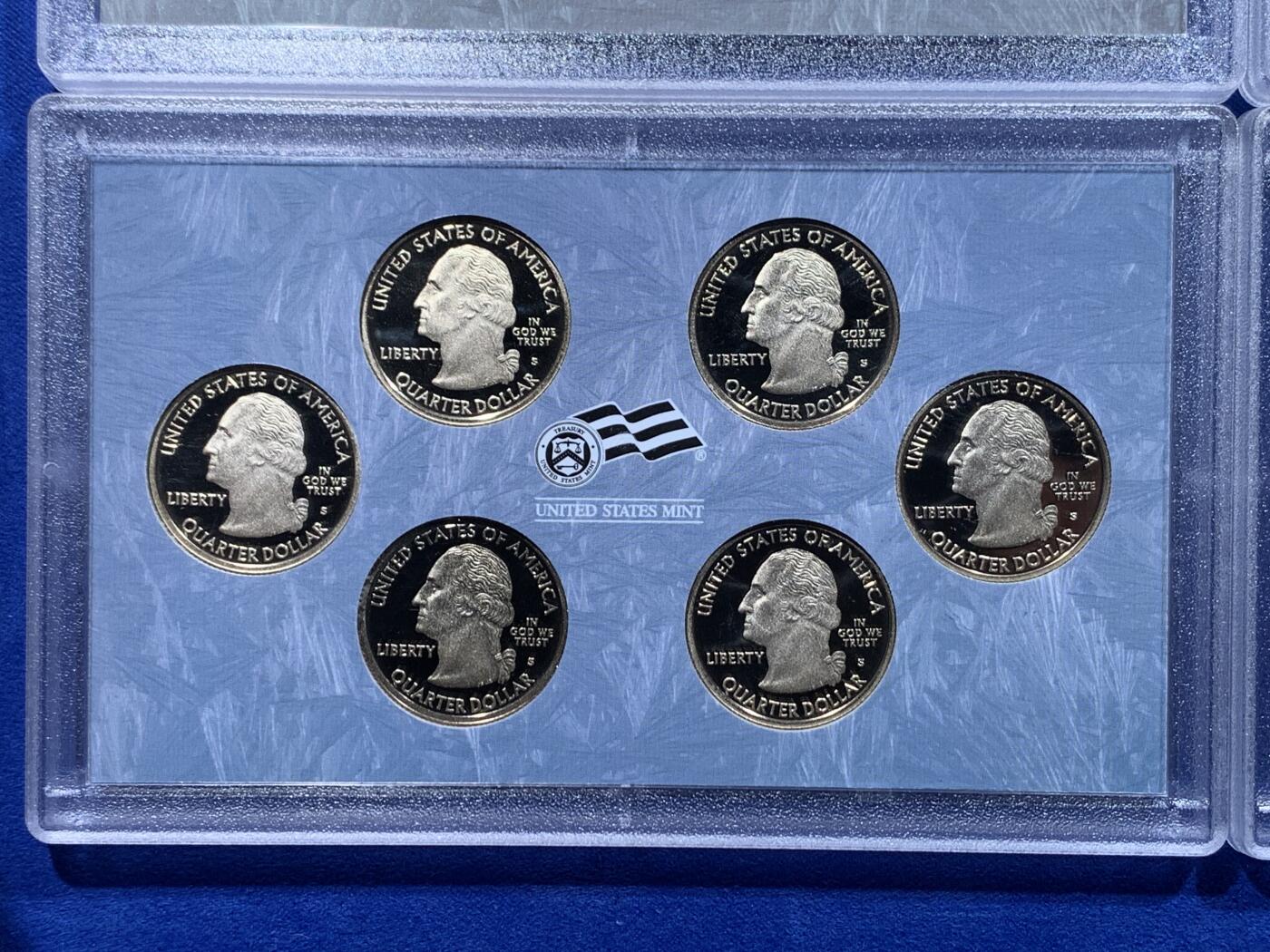 《竞宝斋》第444场 周日，周一，2场连拍 （全场包邮） 美国2009年套币4本 精制币 细节见图