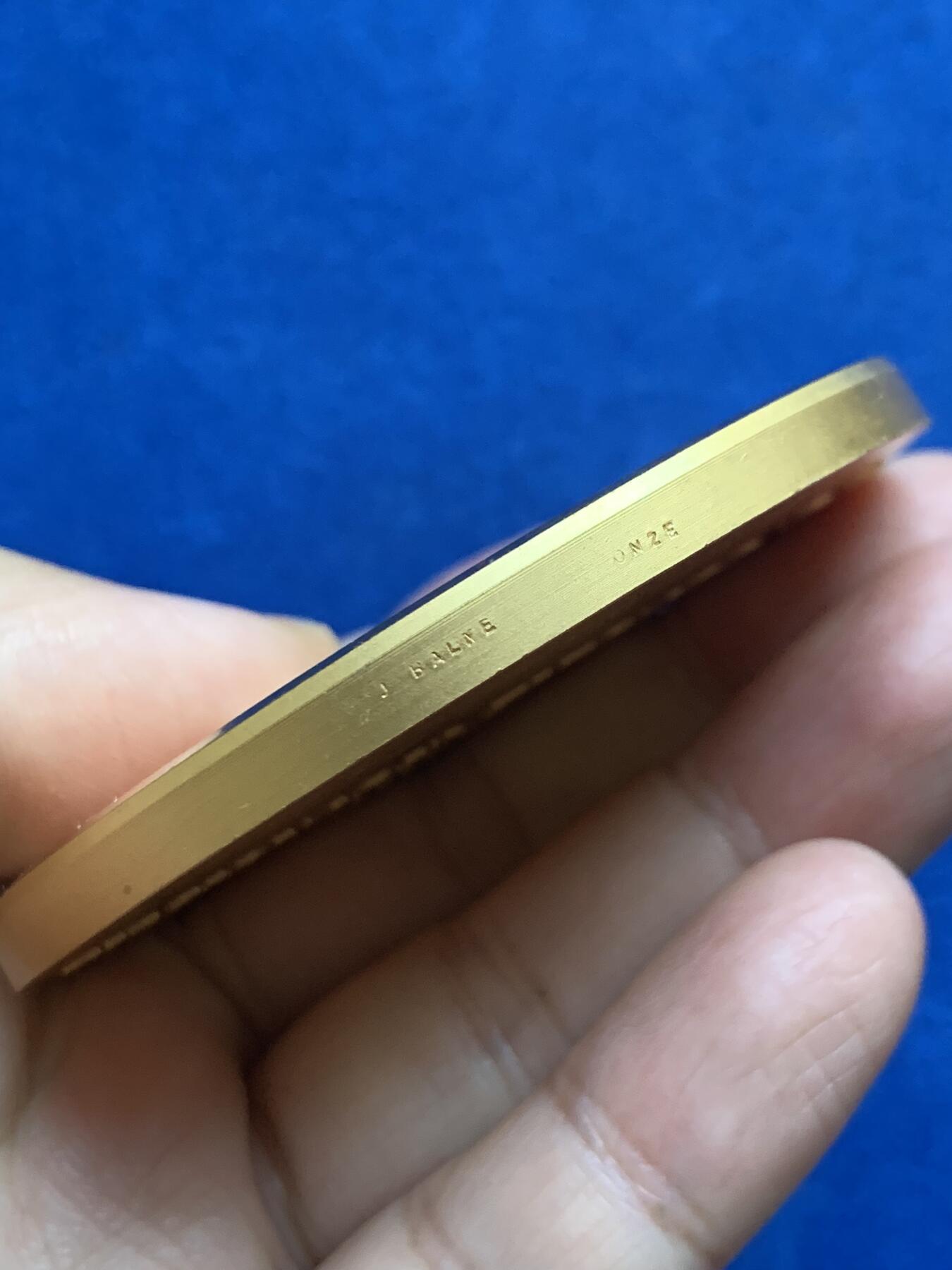 《竞宝斋》第444场 周日，周一，2场连拍 （全场包邮） 法国城市市政镀金纪念章 175.9克 69.6mm