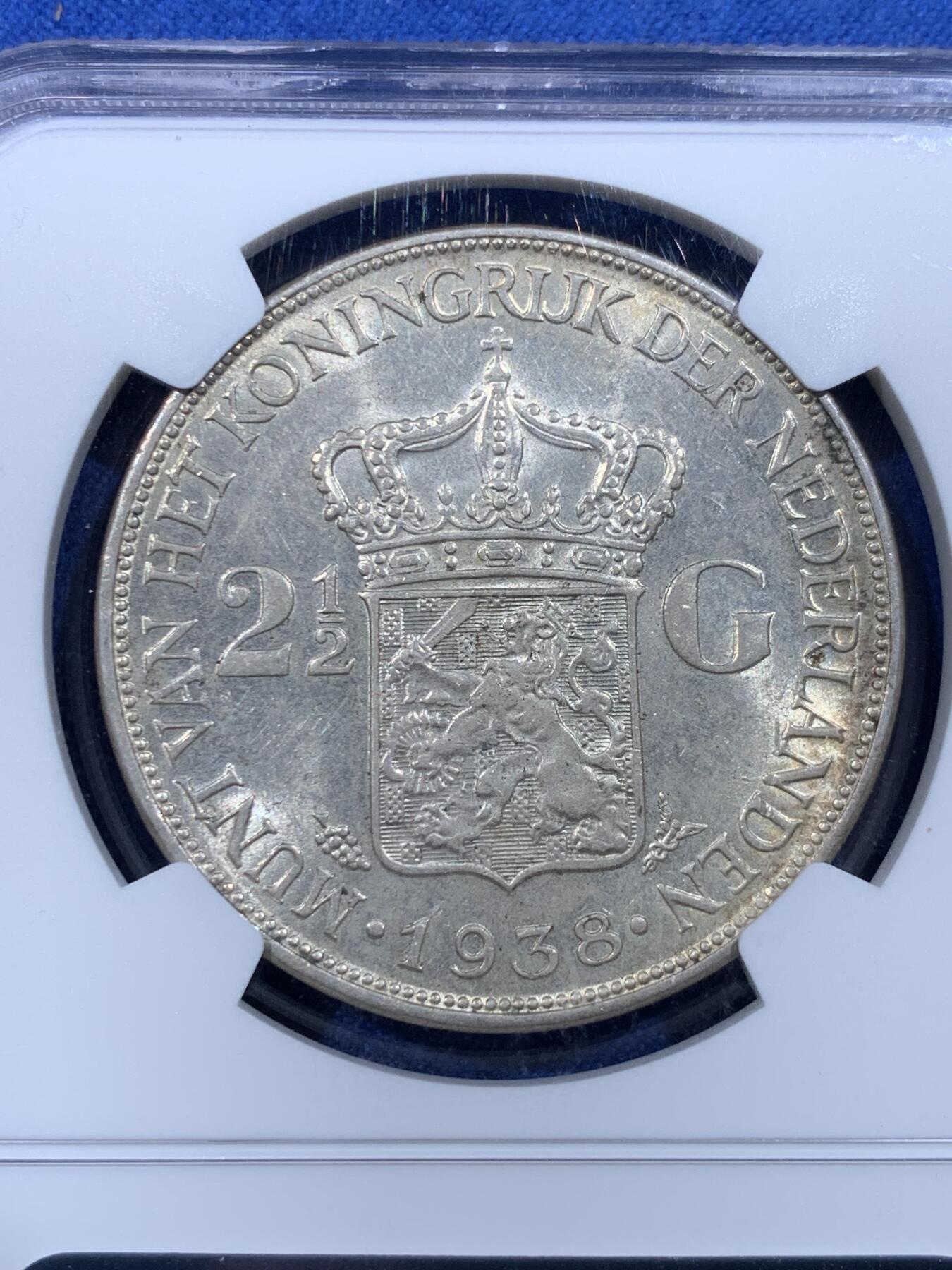 《竞宝斋》第444场 周日，周一，2场连拍 （全场包邮） NGC AU58 荷兰1938年威廉明娜女王2.5盾大银币，性价比之选。