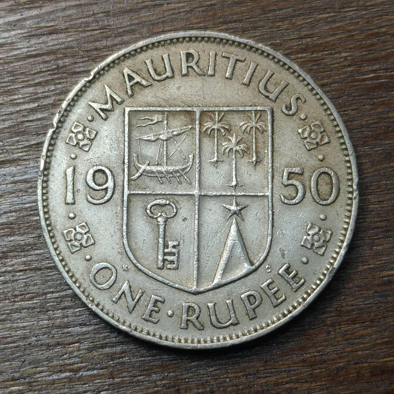 【铜匠收藏】★第134场★散币场，无佣金，30包邮。不满30元，支付5元运费。《接受代拍 代送NGC评级》 英属毛里求斯 1950年 1卢比 铜镍币 乔治六世