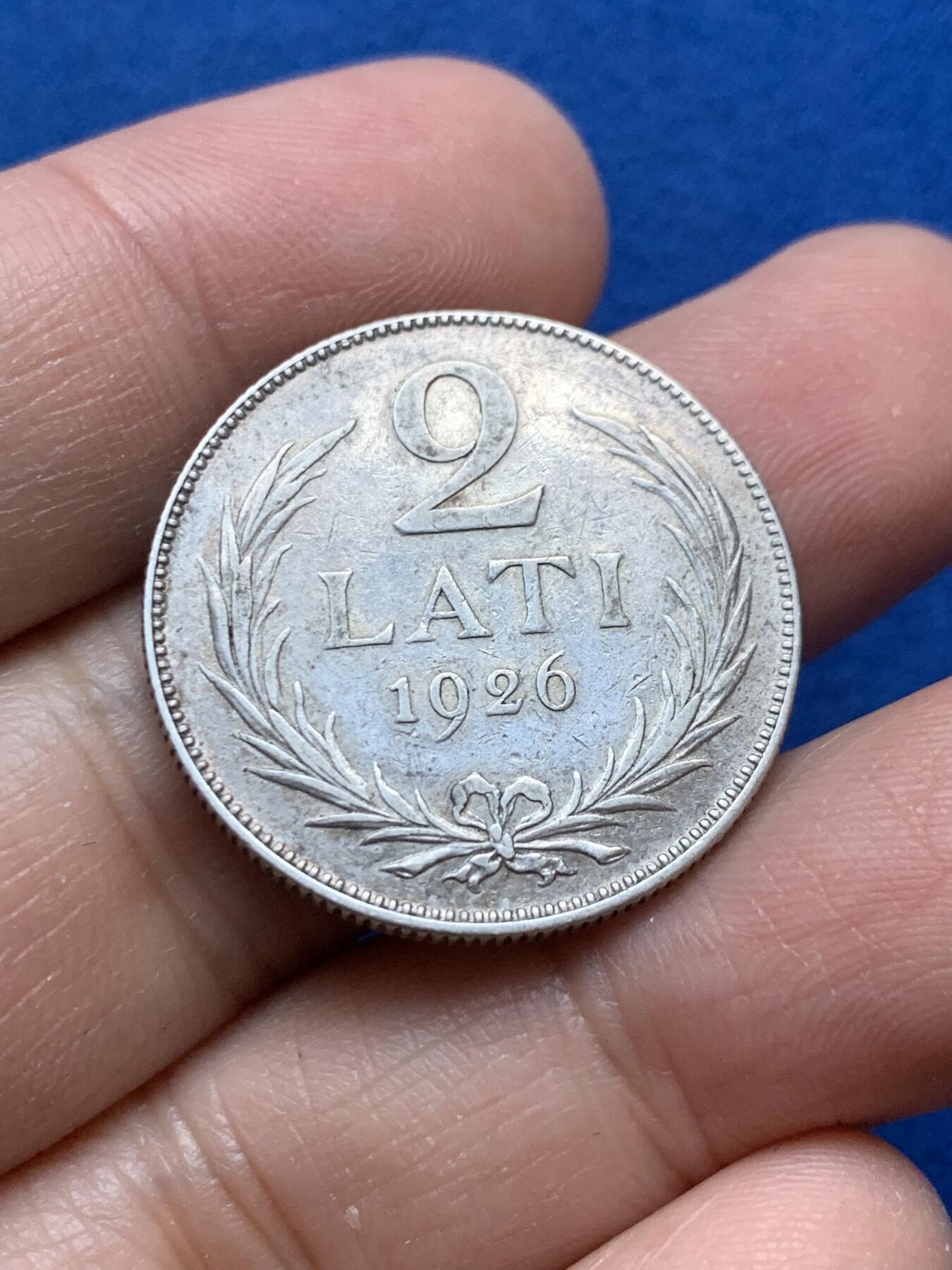 《竞宝斋》第444场 周日，周一，2场连拍 （全场包邮） 两枚一组 德国1935年5马克银币+拉脱维亚1926年2拉特银币 美品