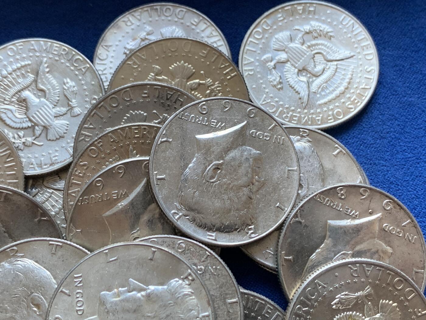 《竞宝斋》第444场 周日，周一，2场连拍 （全场包邮） 美国肯尼迪半美元银币一组 总重约447.6克