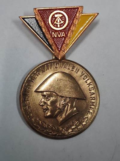 韵星假日拍卖第三十一期 -- Rimey Holidays Auction 31 - 民主德国金级预备役优秀服务奖章