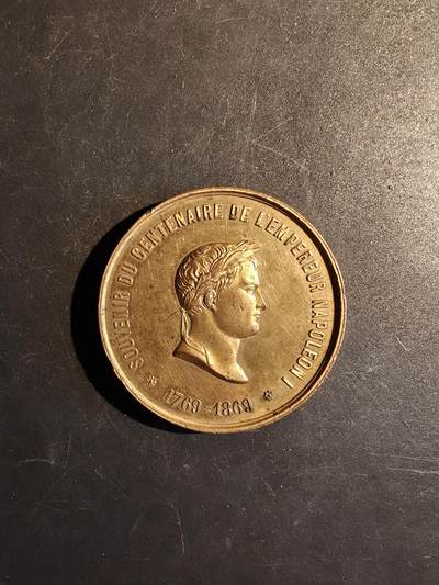 老王徽章第167期 - 法国拿破仑诞辰百年纪念章     镀金     直径50mm.    重量50g