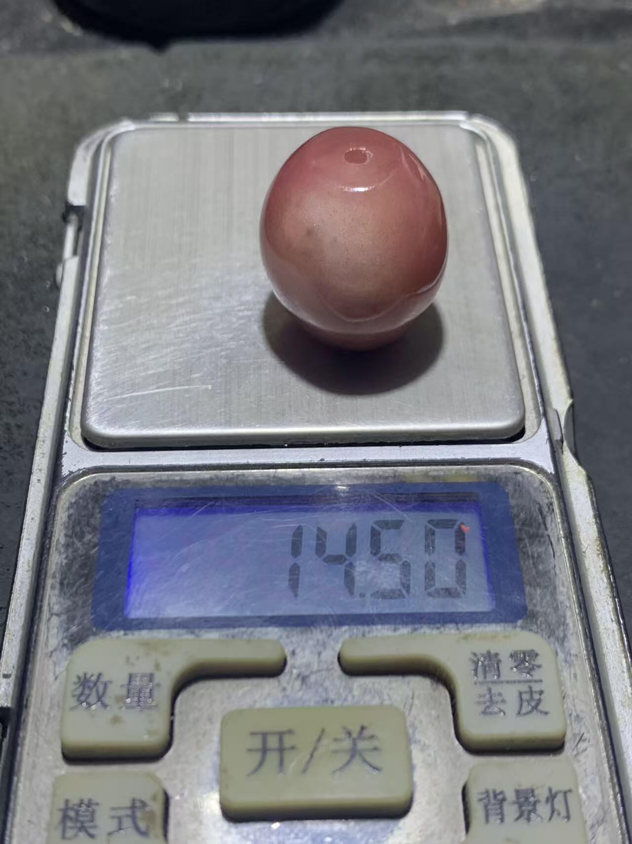 紫罗兰冻料战国红玛瑙勒子一颗！