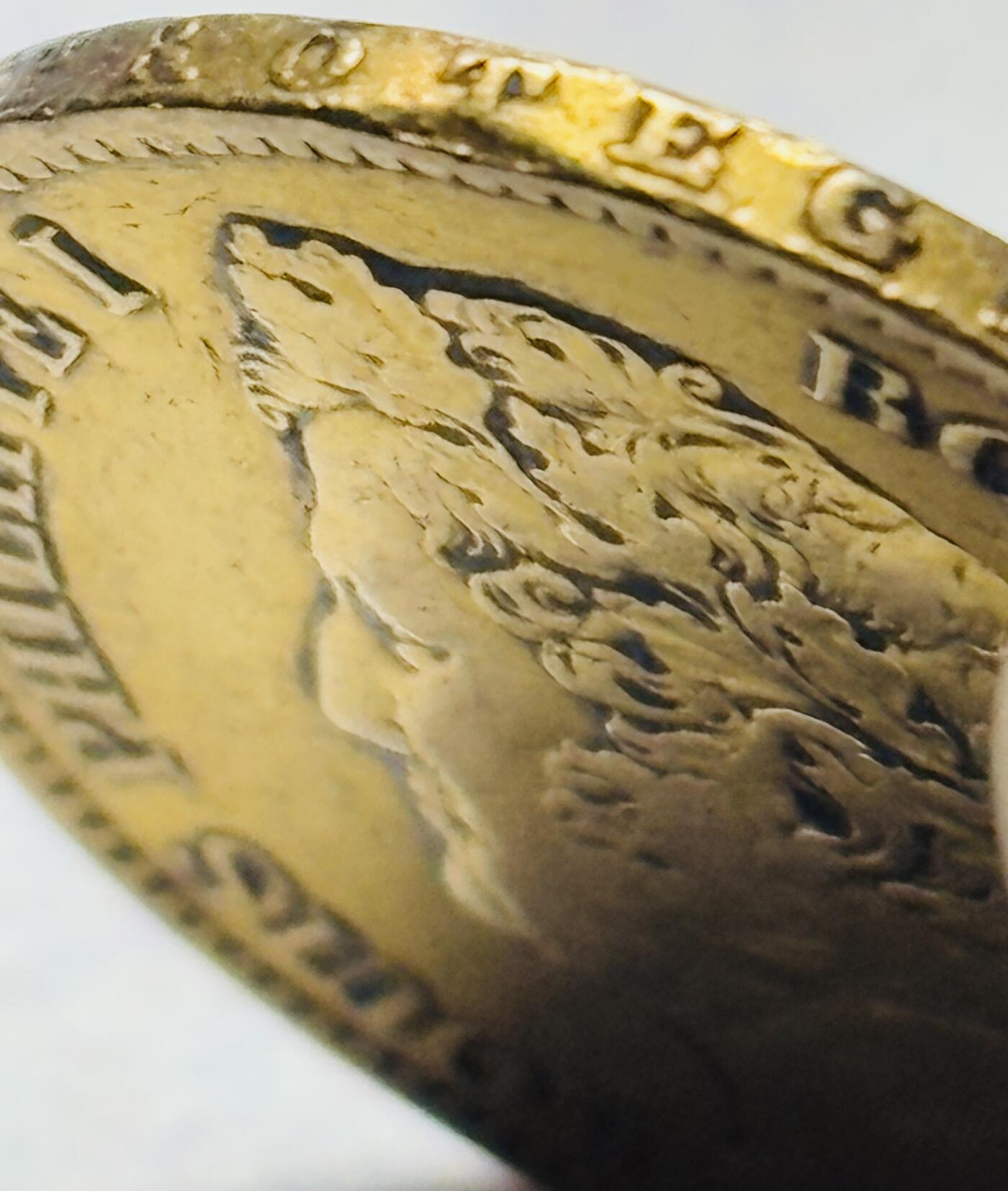 文馨钱币收藏第 283 场，【大雪鉴珍，寒英缀金】金银纪念币精品场，诚邀您的参与【长期接代拍品】 少见品 1838 年法国路易菲利普一世国王 40 法郎金币，重 12.9 克，漫长岁月的痕迹，已然成了流通品中的佼佼者，金币在手，感叹法兰西第一共和国时期的历史