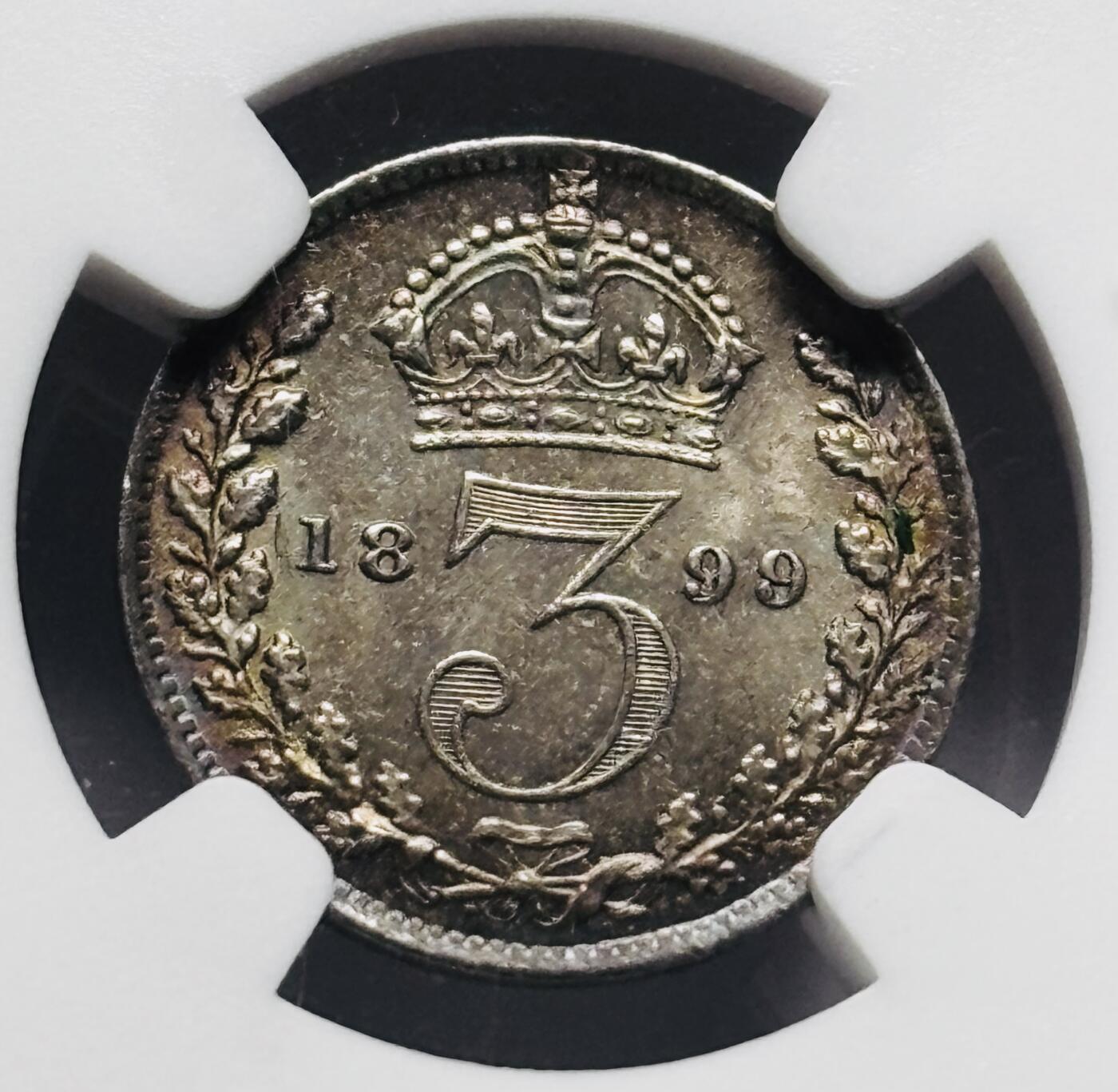 文馨钱币收藏第 283 场，【大雪鉴珍，寒英缀金】金银纪念币精品场，诚邀您的参与【长期接代拍品】 1899 年英国维多利亚女王 3 便士银币，NGC 评级 MS64 分，经典老包浆泛彩，入眼舒服