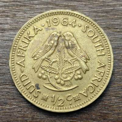 【铜匠收藏】★第134场★散币场，无佣金，30包邮。不满30元，支付5元运费。《接受代拍 代送NGC评级》 - 南非 1964年 1/2分 喜鹊 范里贝克 黄铜币