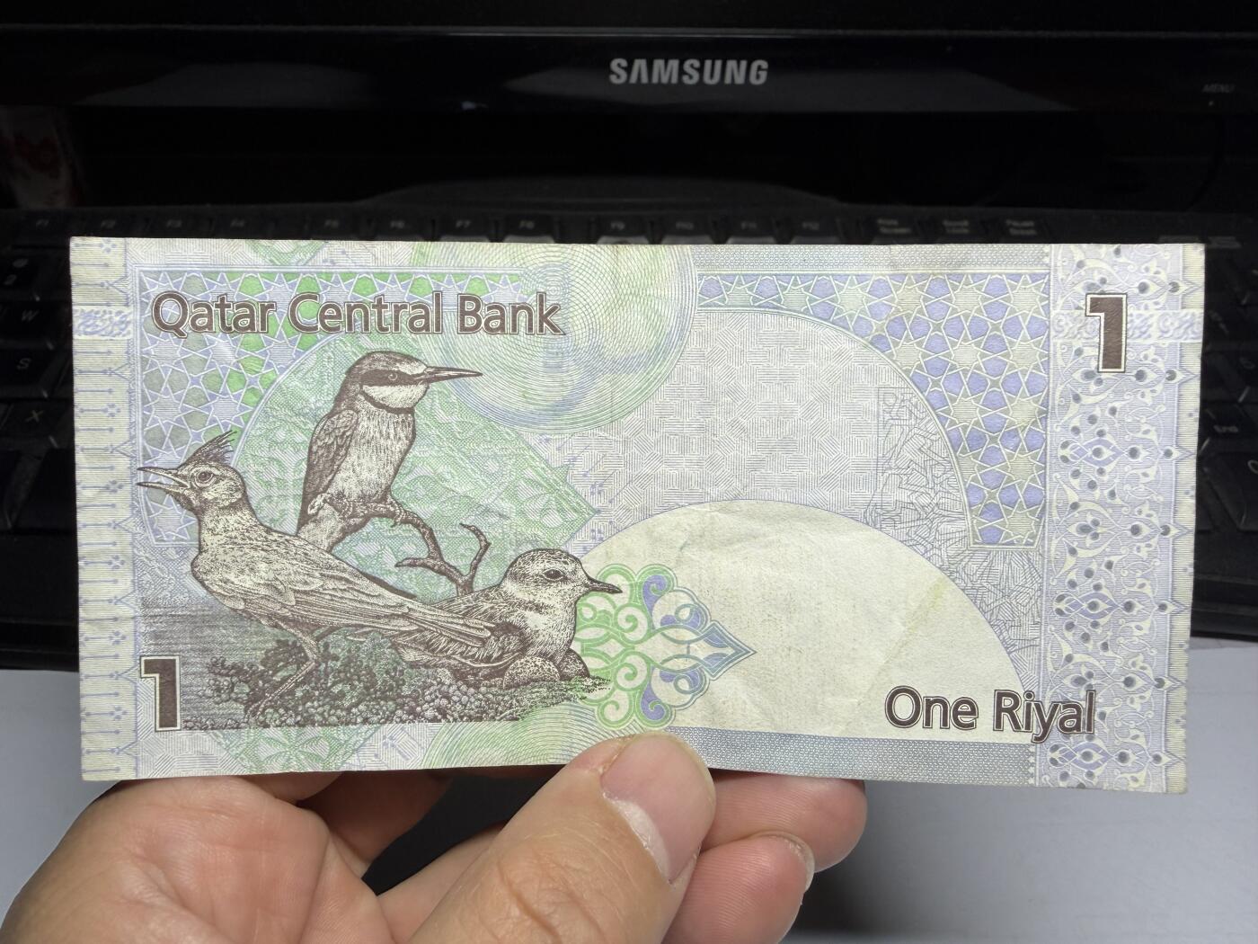 2025年集古藏今外币拍卖第十期-第10场—（总第290拍-纸币专场），本期拍完结算一次，发货时间2-3天，休息几天后继续新的一期拍卖。 卡塔尔1里亚尔