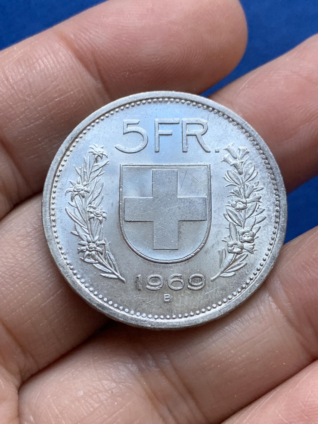 《竞宝斋》第444场 周日，周一，2场连拍 （全场包邮） 瑞士1969年5法郎银币 卷拆未流通 明显转光
