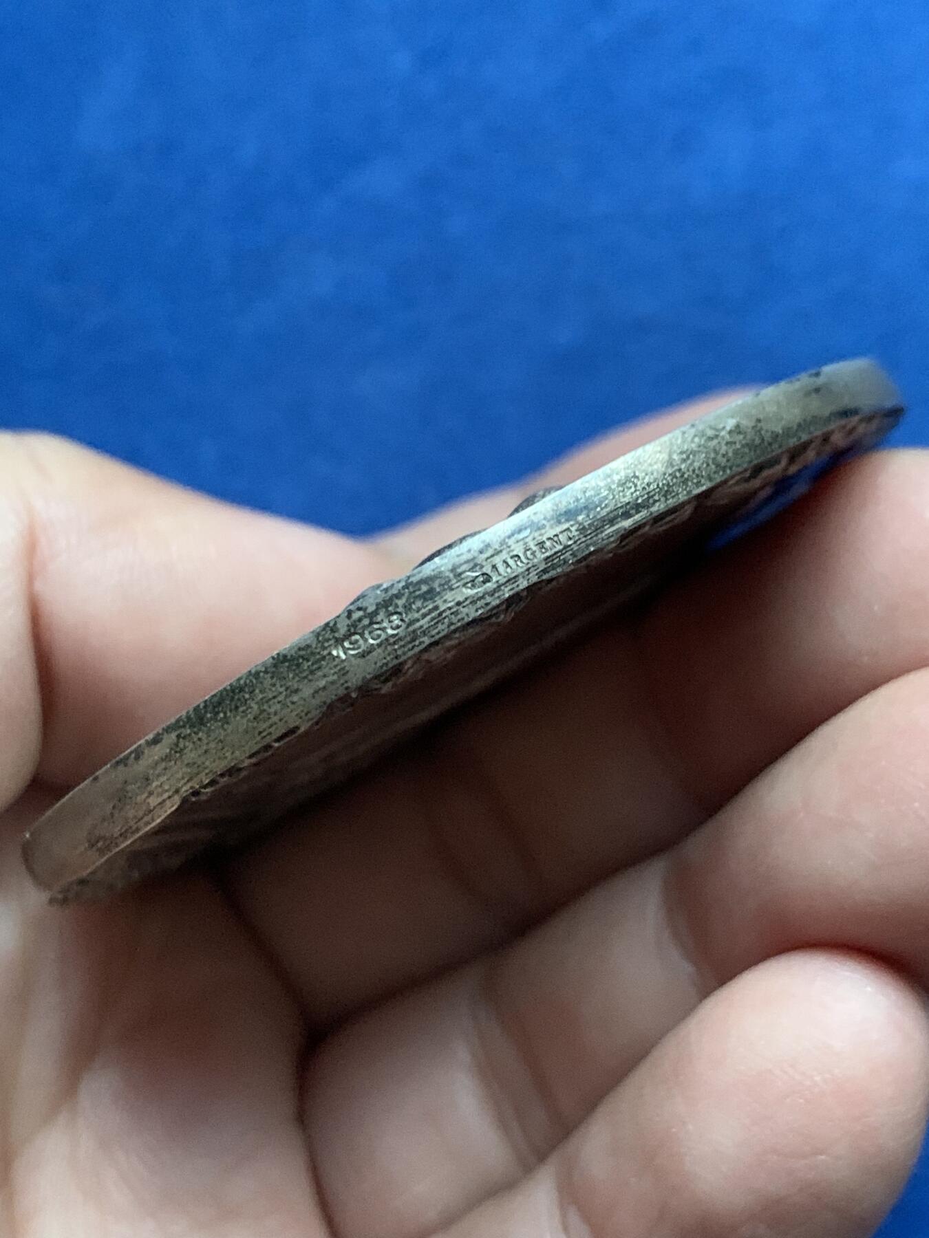 《竞宝斋》第444场 周日，周一，2场连拍 （全场包邮） 法国阿卡雄（比斯开湾地区）城市纪念银章 112.9克 58.6mm 带盒 1968 丰饶角1银标