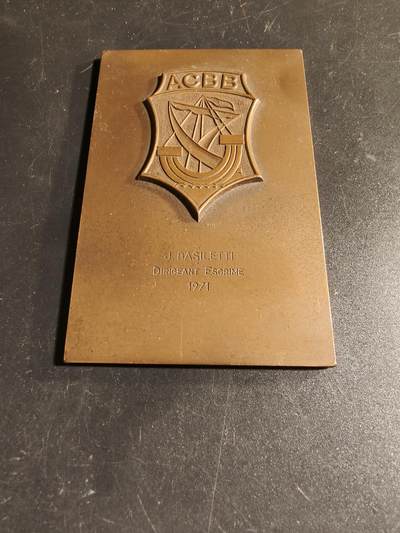 老王徽章第167期 - 法国ACBB篮球俱乐部大铜章     尺寸60×90mm.    重量165.9g