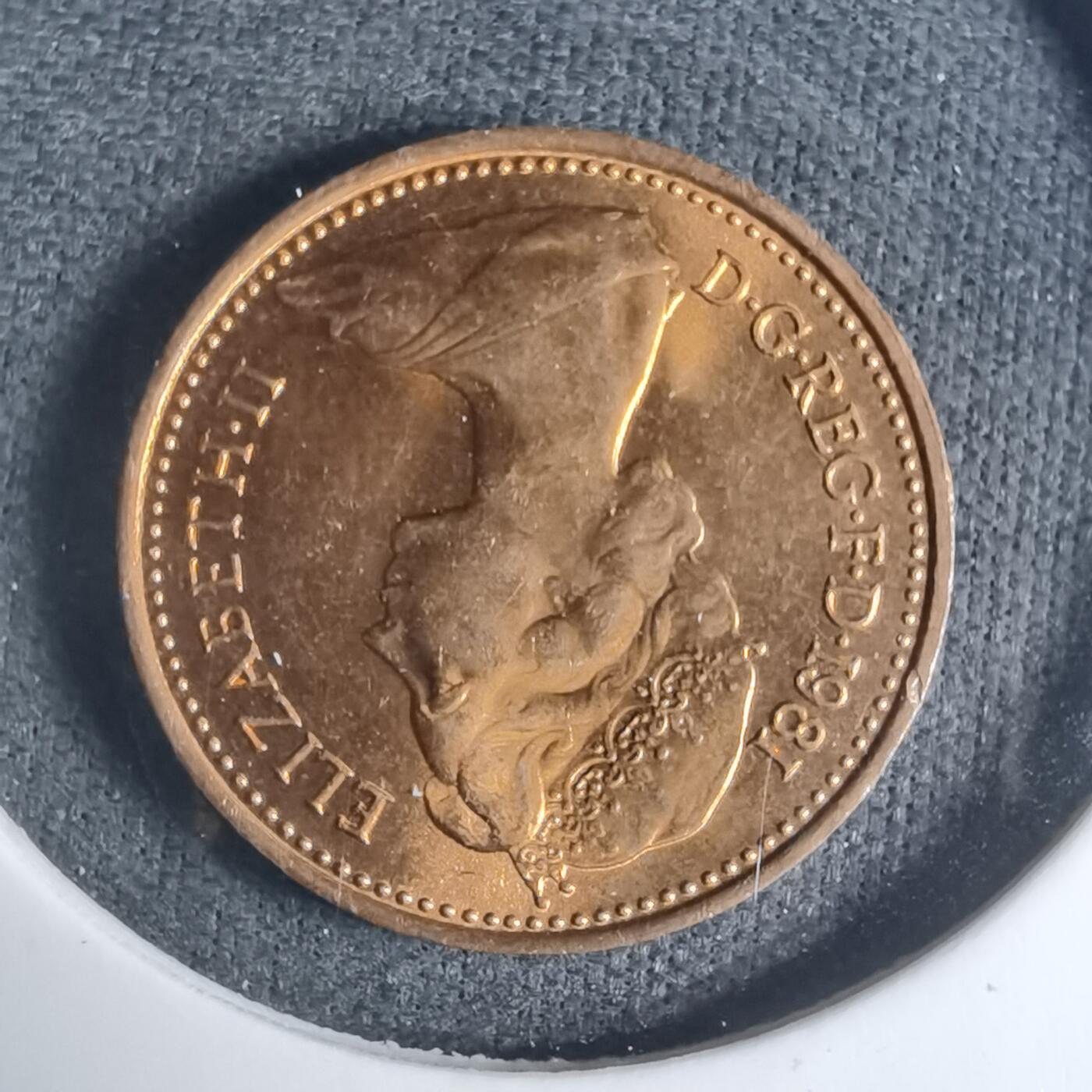 沼泽如烟--第919场 英国1981年半便士