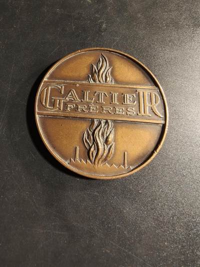 老王徽章第167期 - 法国福尔米工业协会成立50周年大铜章     直径56mm.    重量77.5g