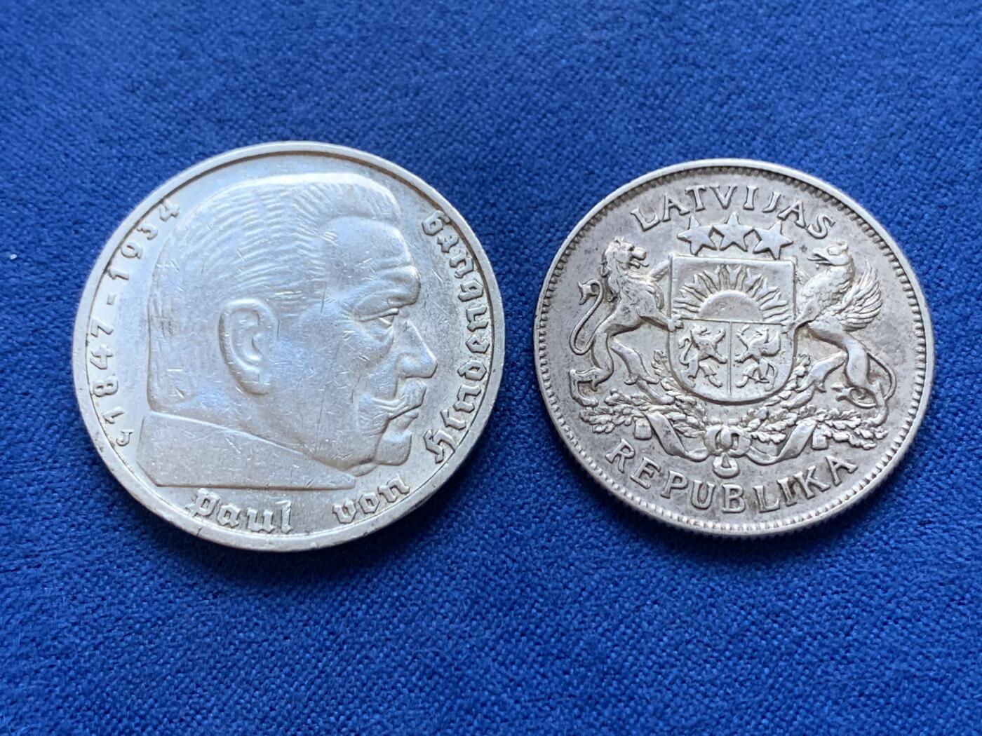 《竞宝斋》第444场 周日，周一，2场连拍 （全场包邮） 两枚一组 德国1935年5马克银币+拉脱维亚1926年2拉特银币 美品