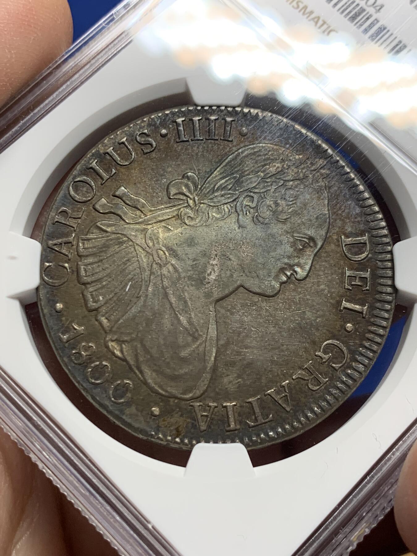 《竞宝斋》第444场 周日，周一，2场连拍 （全场包邮） NGC UNCD 墨西哥 1800年 卡洛斯四世 8里亚尔大银币 酱彩老包浆 币面压力十足 全深打 细节好