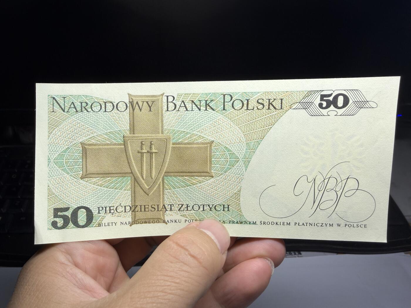 2025年集古藏今外币拍卖第十期-第10场—（总第290拍-纸币专场），本期拍完结算一次，发货时间2-3天，休息几天后继续新的一期拍卖。 1988年波兰50兹罗提