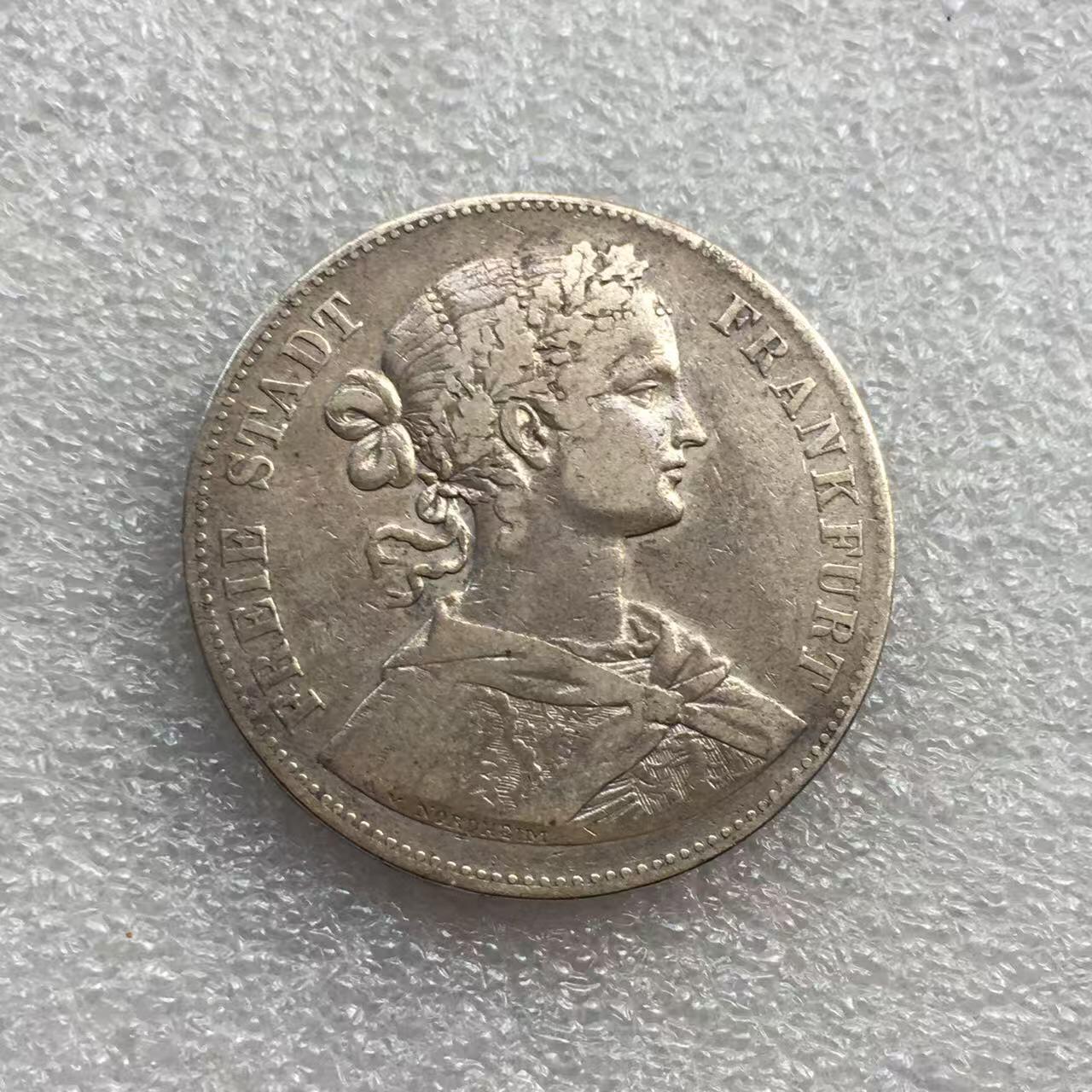 世界钱币专场拍卖 每周二开拍 1859年德国法兰克福少女1泰勒流通银币